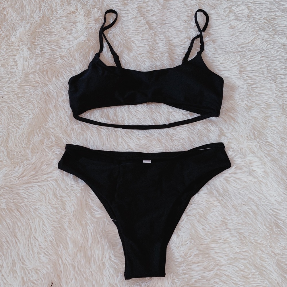 ▪️Black bandage strappy bikini▪️ - Picture 2 of 7